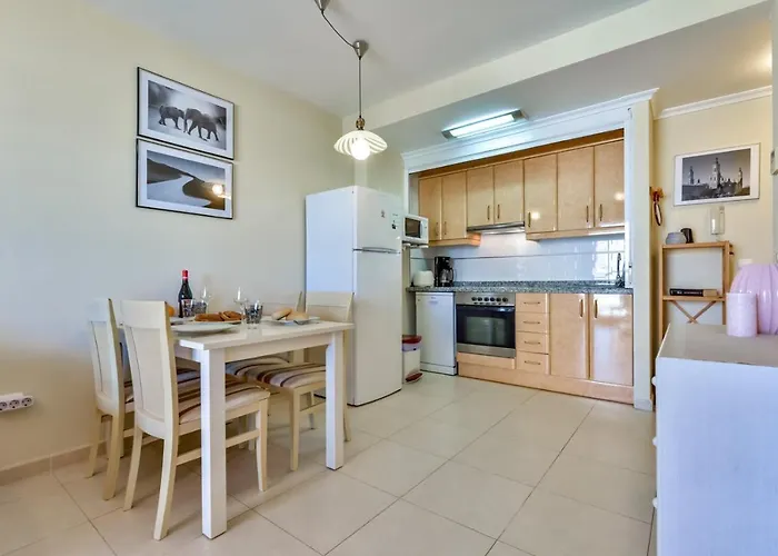 Apartamentos Ambar Beach